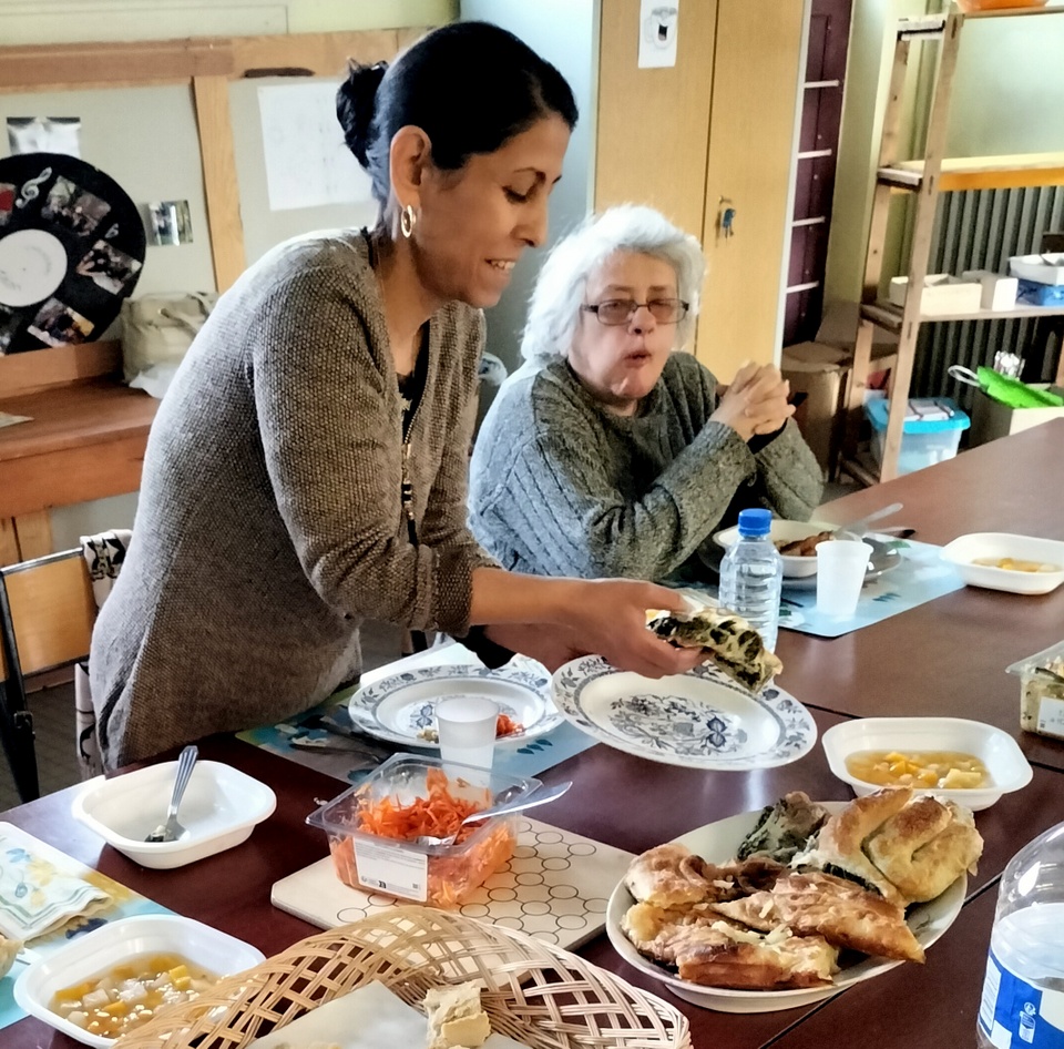 repas rom kosovar au café sourire de Joigny