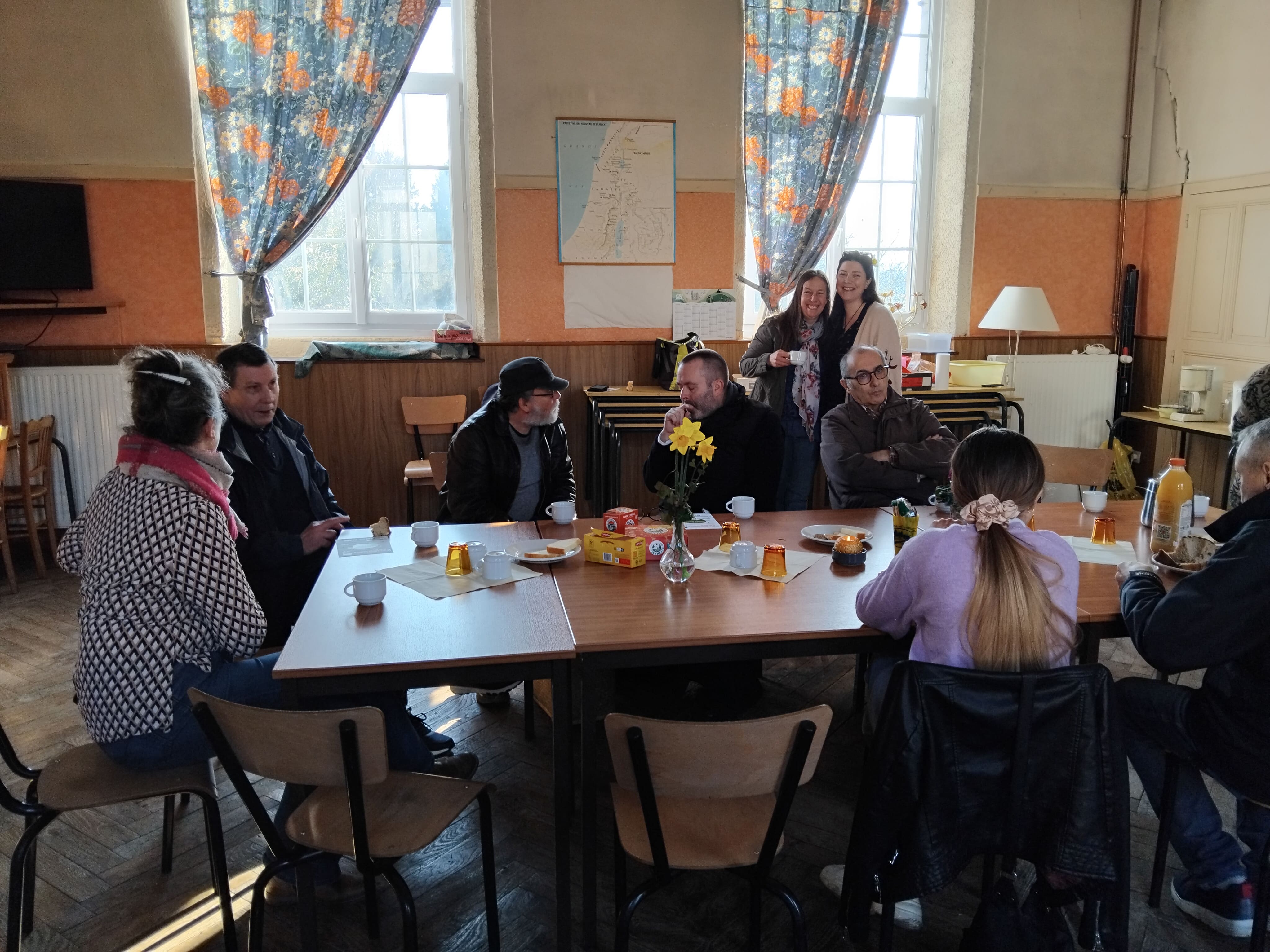 Le café rencontre du Secours Catholique à Luzy