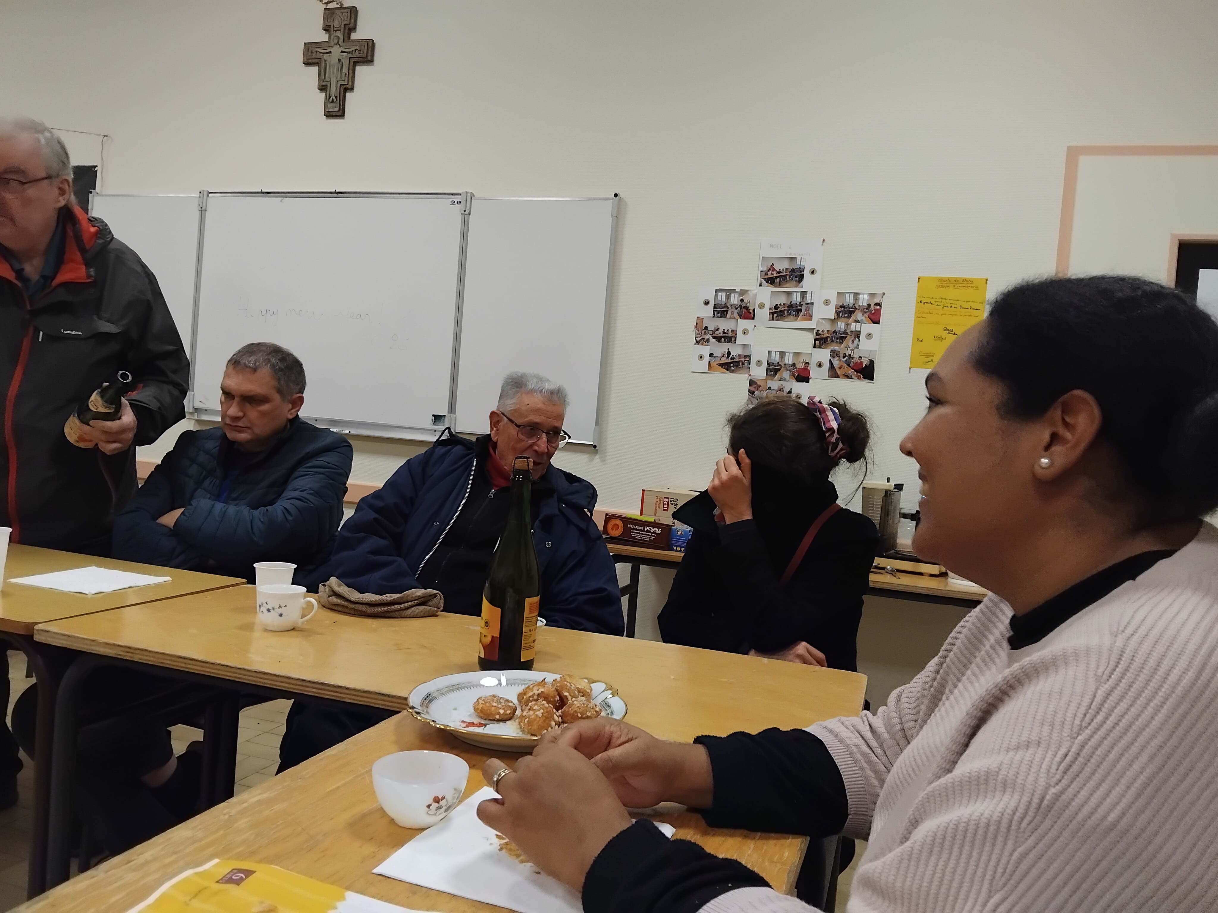 Rencontres autour d'une galette des rois du Secours Catholique