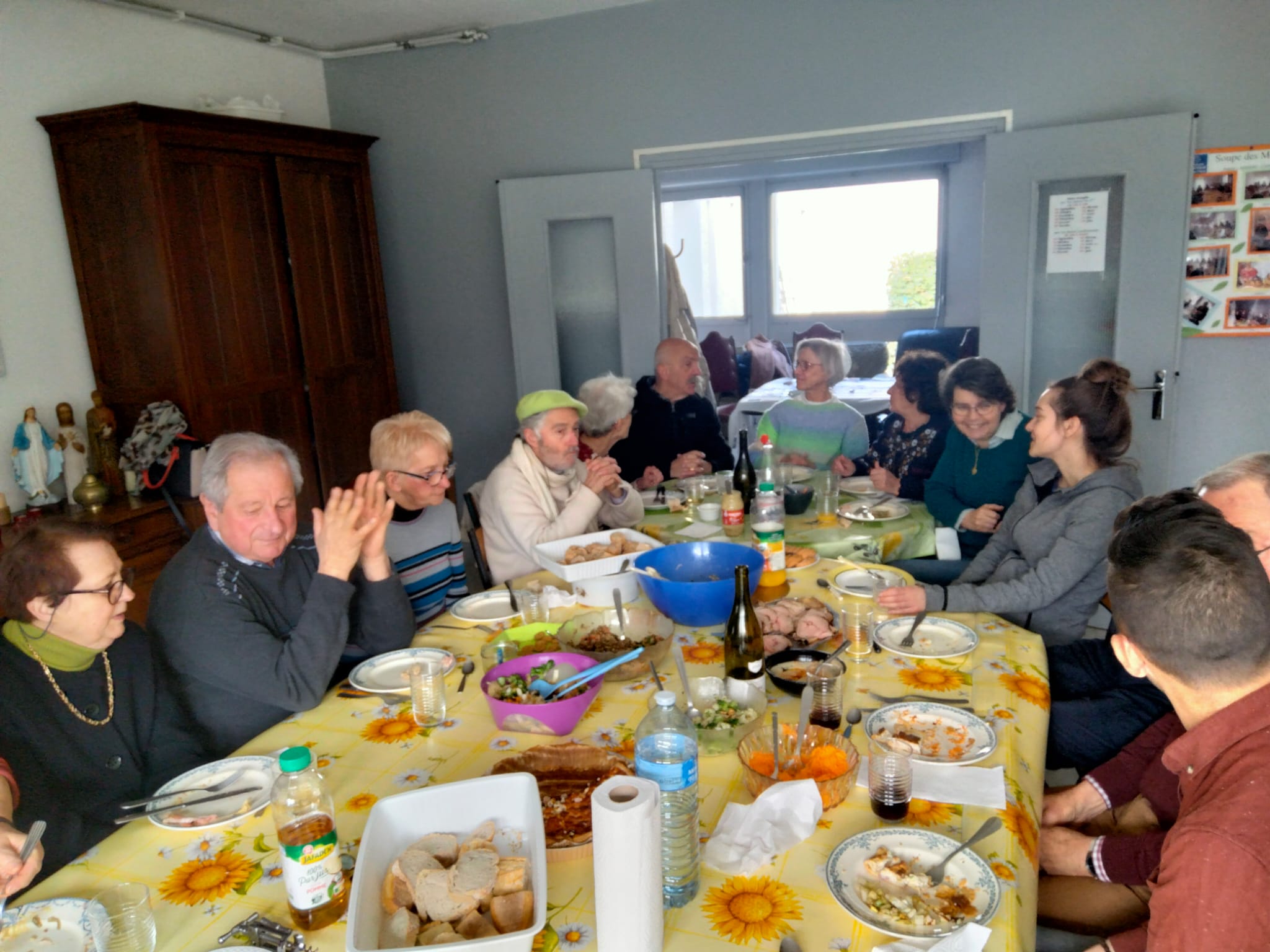 Repas festif au Secours Catholique de Chalon-sur-Saône