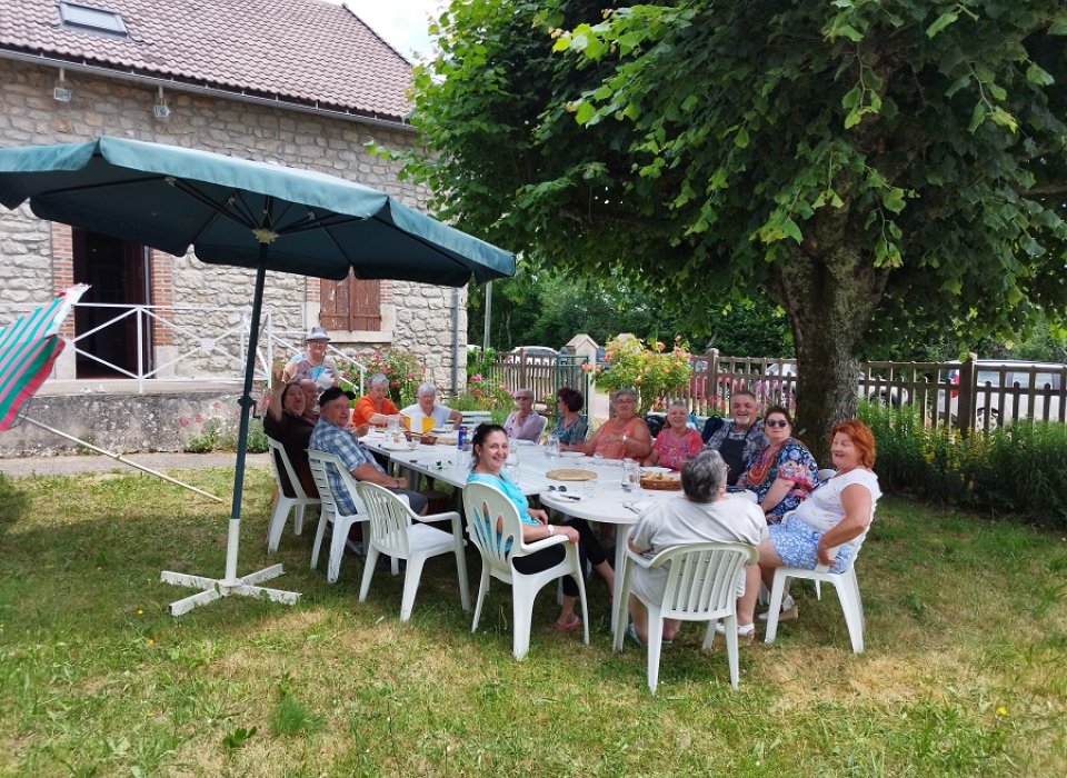 séjour fraternel à la Maison Bleue - Ruères