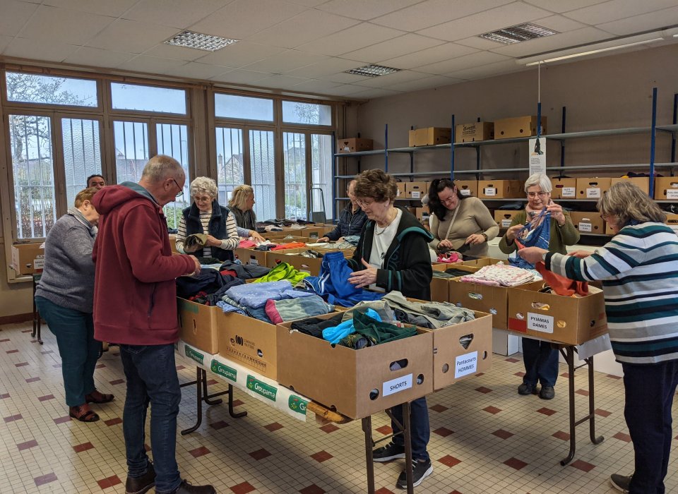 Le Secours Catholique de Semur a organisé sa braderie de printemps