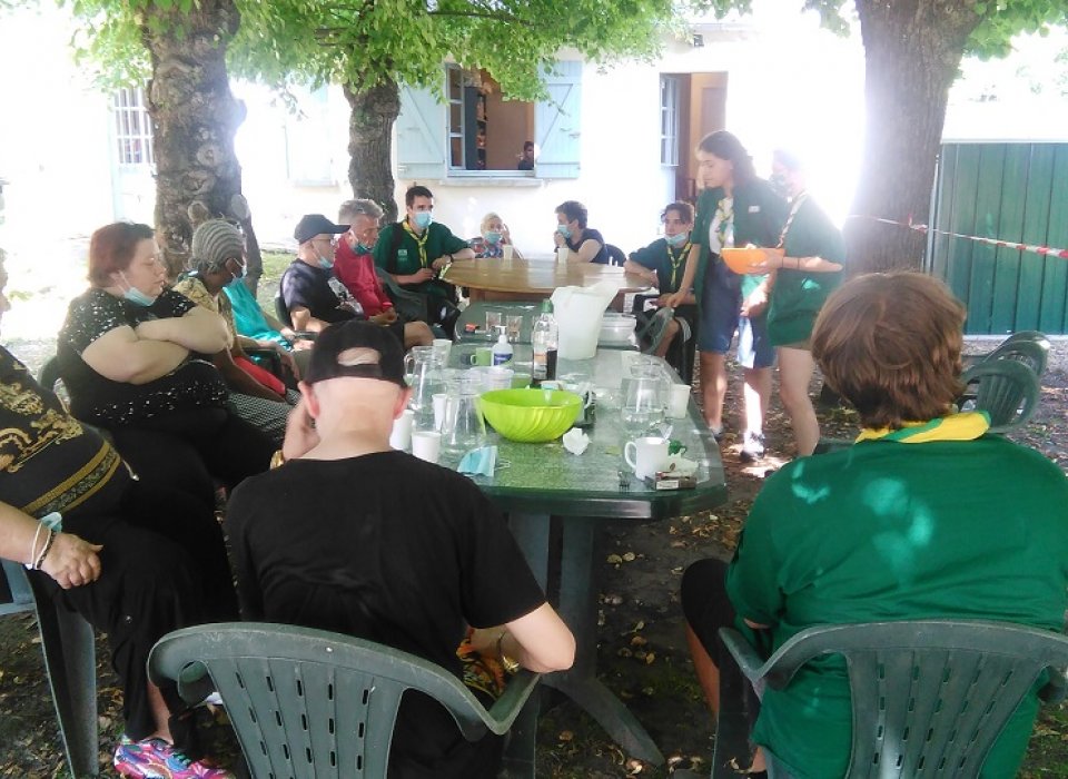 5 scouts à Nevers 5 scouts à Nevers