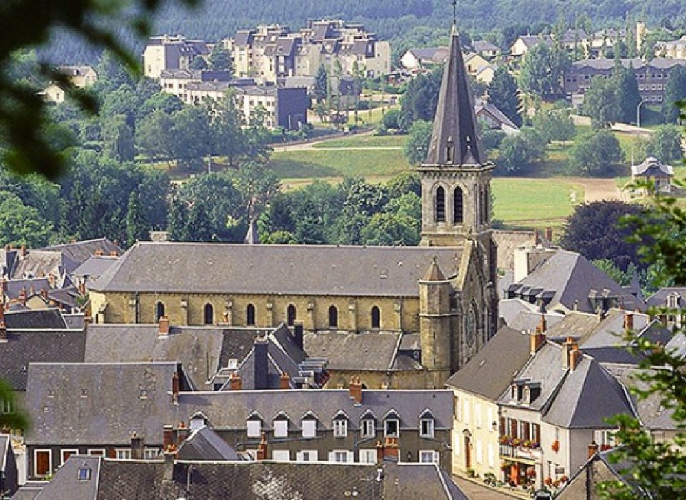 Chateau Chinon, église Saint Romain