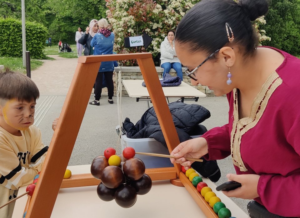 Fête du jeu organisée par le Secours Catholique