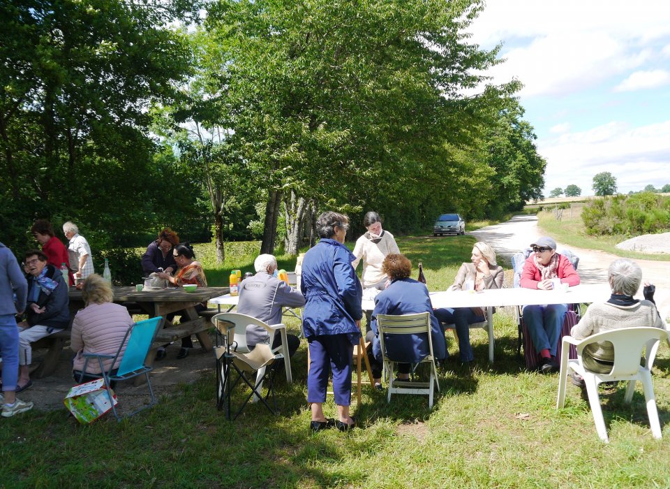 Après-midi convivial à Arnay-le-duc pour les cafés-sourire