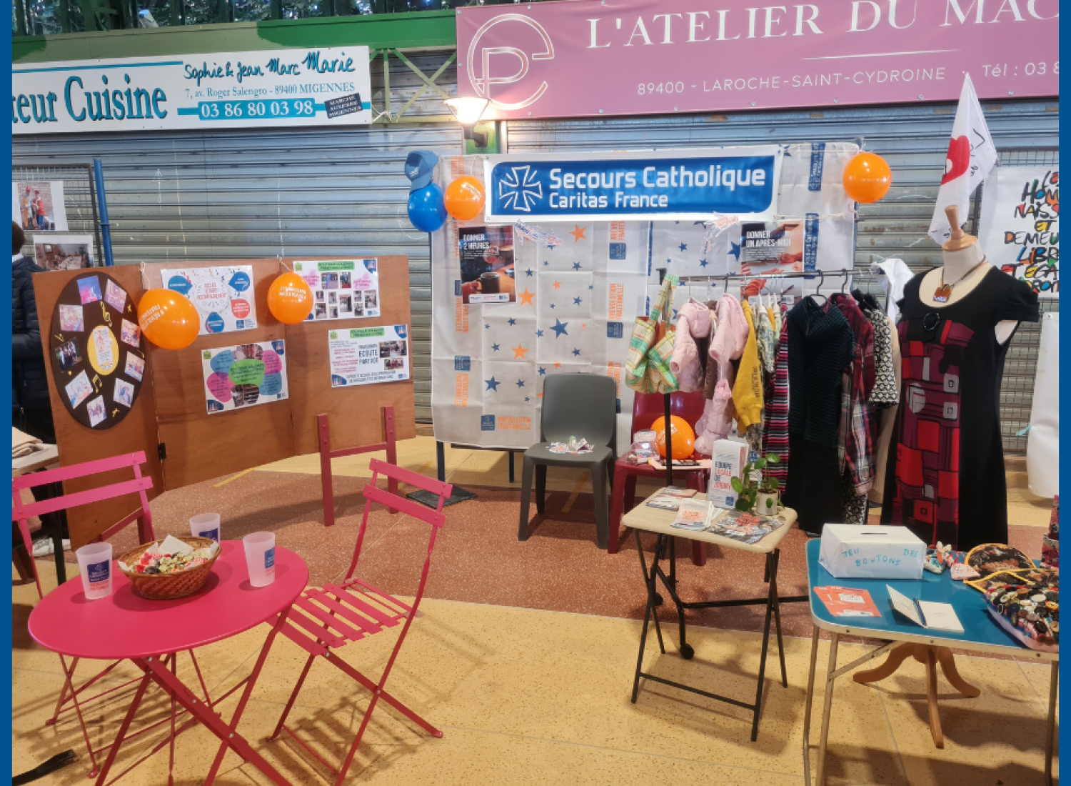 Stand du secours catholique à la fête des associations