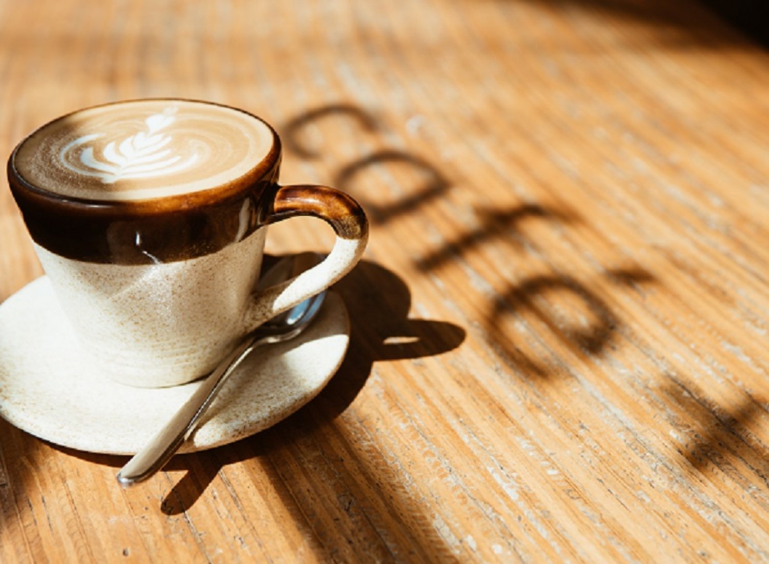 Une tasse de café pour favoriser les échanges